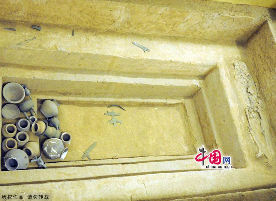 The title of the museum was inscribed by Su Binqi, a master in the circle of archeology. Covering an area of 3,000 square meters, the museum has a basic display entitled 'Glorious Ancient Yan Capital Culture' divided into eight parts.