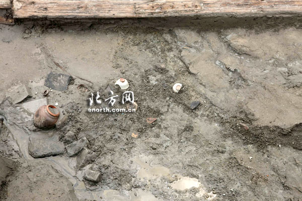 Ancient shipwrecks unearthed in landmark waterway. [ Photo / enorth.com.cn]