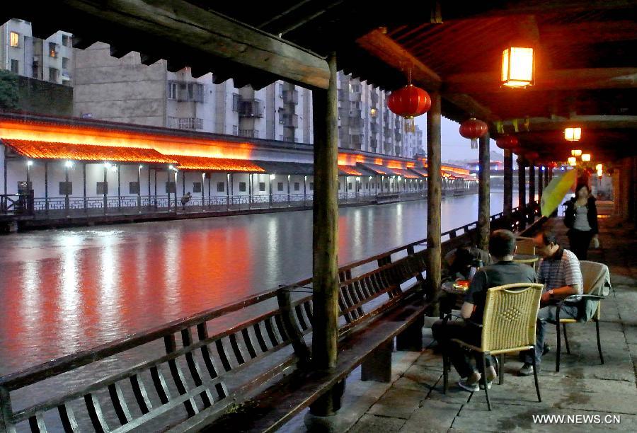 Photo taken on May 30, 2012 shows the night scene of Jiaxing, east China's Zhejiang Province. (Xinhua/Wang Song) 