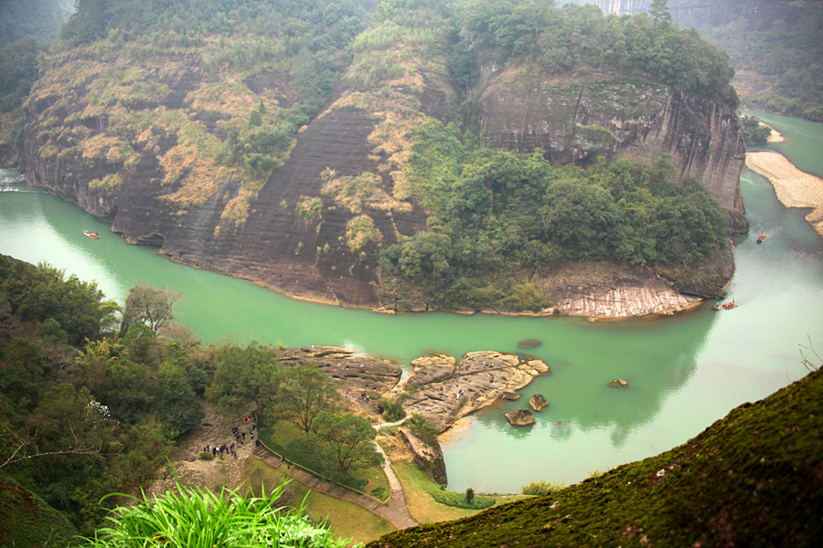 The Wuyi Mountains are a mountain range located at the prefecture Nanping, at the northern border of Fujian province with Jiangxi province, China. The mountains cover an area of 60 km². In 1999, Mount Wuyi entered UNESCO's list of World Heritage Sites, both natural and cultural.