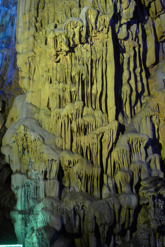 The cave is named after the verdant reeds that grow outside it and local people also make flutes from these plants. This spectacular cave is located 5 km northwest of the downtown of Guilin, and it is a must see for any visitor. Over millions of years, dripping water has eroded the cave to create a special world of various stalactites, stone pillars and rock formations. 