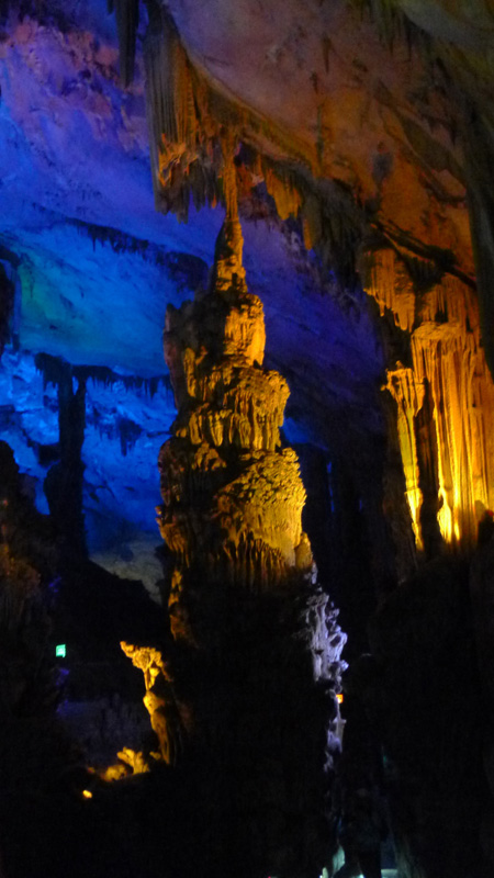 The cave is named after the verdant reeds that grow outside it and local people also make flutes from these plants. This spectacular cave is located 5 km northwest of the downtown of Guilin, and it is a must see for any visitor. Over millions of years, dripping water has eroded the cave to create a special world of various stalactites, stone pillars and rock formations. 