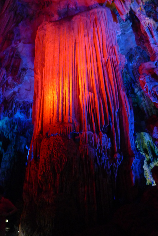 The cave is named after the verdant reeds that grow outside it and local people also make flutes from these plants. This spectacular cave is located 5 km northwest of the downtown of Guilin, and it is a must see for any visitor. Over millions of years, dripping water has eroded the cave to create a special world of various stalactites, stone pillars and rock formations. 