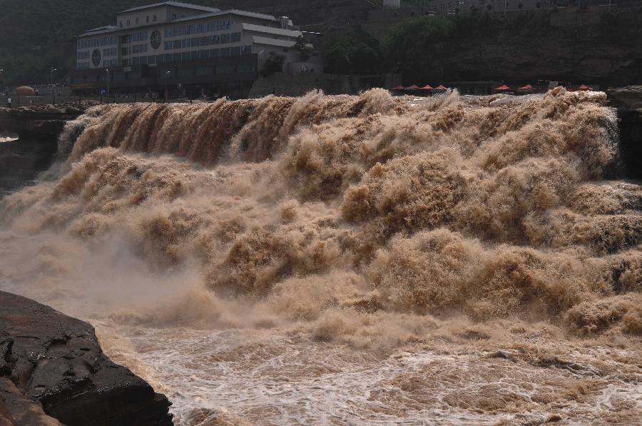 #CHINA-YELLOW RIVER-HUKOU WATERFALL (CN)