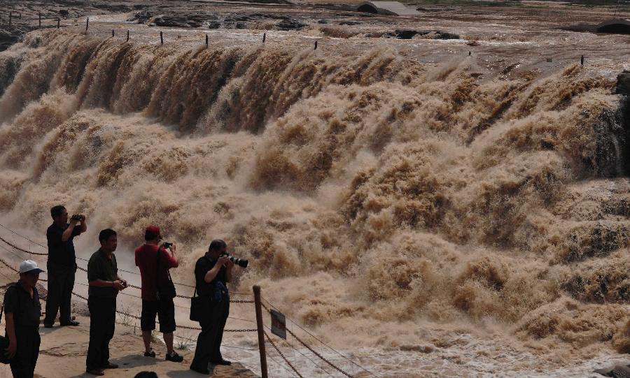 #CHINA-YELLOW RIVER-HUKOU WATERFALL (CN)