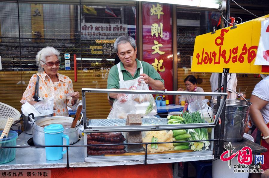 Taking in Yaowarat Road and its surrounding area in the Samphanthawong district, the Thai capital's Chinatown is one of the oldest parts of the city and contains a labyrinth of street-stalls offering all manner of trinkets, tasty treats, clothes, toys, domestic products and antiques. Sunday market days are particularly bustling and so a good time to get the full flavor of the neighborhood. 