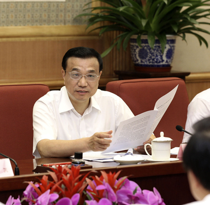 Vice-Premier Li Keqiang has called for more efforts to protect China's biodiversity at a meeting in Beijing on Monday, June 4, 2012. [Xinhua]