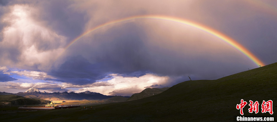 Photo shows the amazing scenery in Ganzi Tibetan Autonomous Prefecture in China's Sichuan Province.