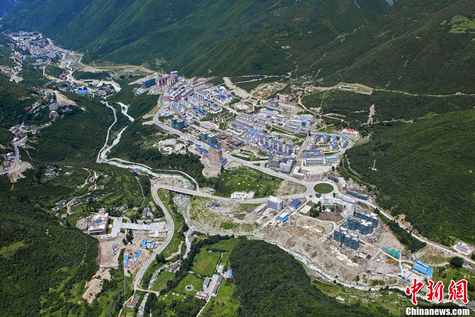 Photo shows the amazing scenery in Ganzi Tibetan Autonomous Prefecture in China's Sichuan Province.