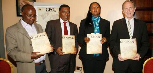 Amina Mohamed, UNEP Deputy Executive Director, and other speakers at the GEO-5 press conference in Nairobi. [un.org]