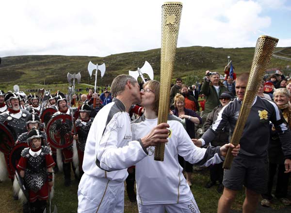 Olympic torch reaches Shetland Islands in Scotland