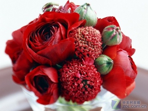 Scientific research has found that a bouquet of flowers can indeed have a powerful impact on romance.