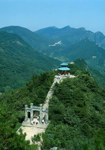 Songshan Geopark, one of the 'Top 10 attractions in Henan,China' by China.org.cn.