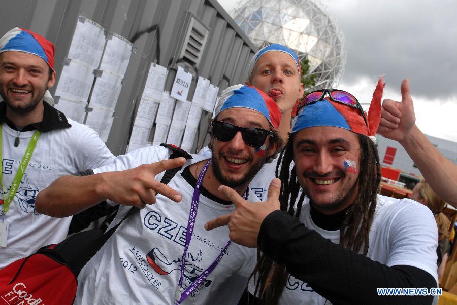 Rowers from Czech Republic participate in the 24th Annual Rio Tinto Alcan Dragon Boat Festival and Race at False Creek in Vancouver, Canada, June 17, 2012. 