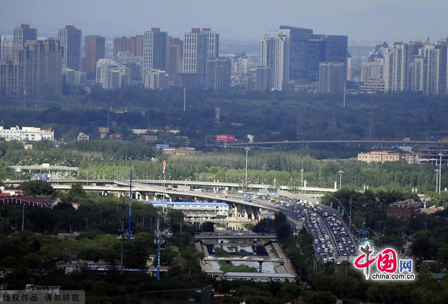 A bird's view of Beijing, capital of China. [China.org.cn]