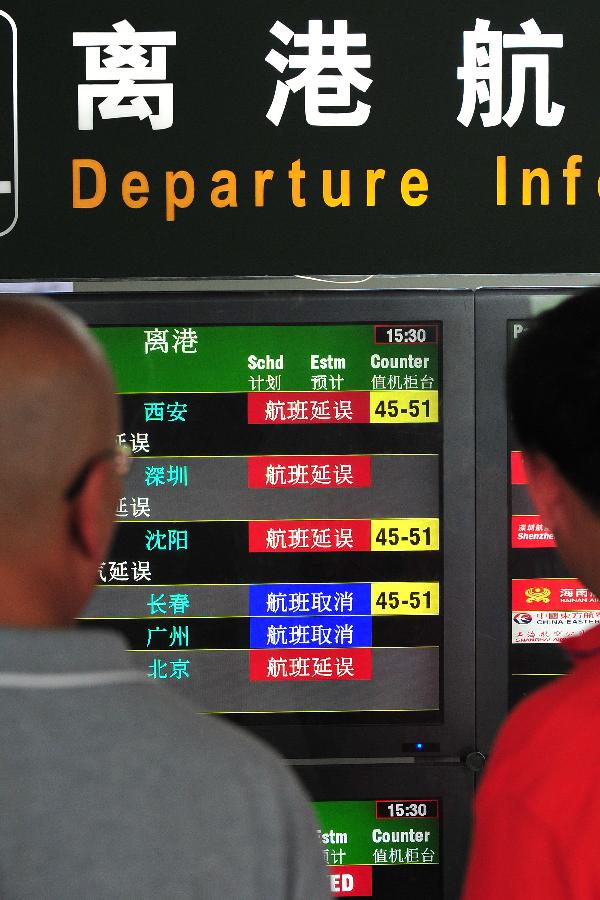 CHINA-SANYA-TROPICAL STORM TALIM-FLIGHTS DELAY (CN)