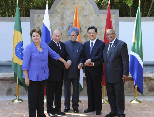 Hu calls for closer BRICS cooperation, G20 coordination