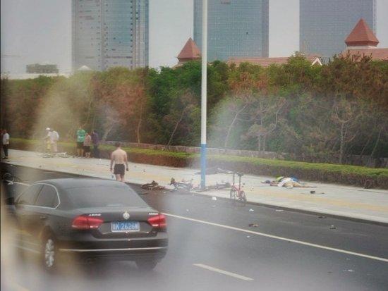 Five people were killed after a car ploughed into a group of riding cyclists in Yantai City in east China's Shandong Province on Friday. [Xinhua]