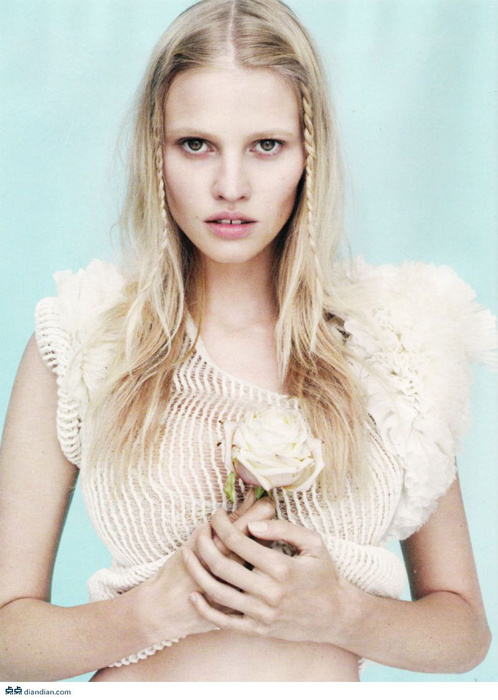 No. 8 Lara Stone. [chinanews.com]