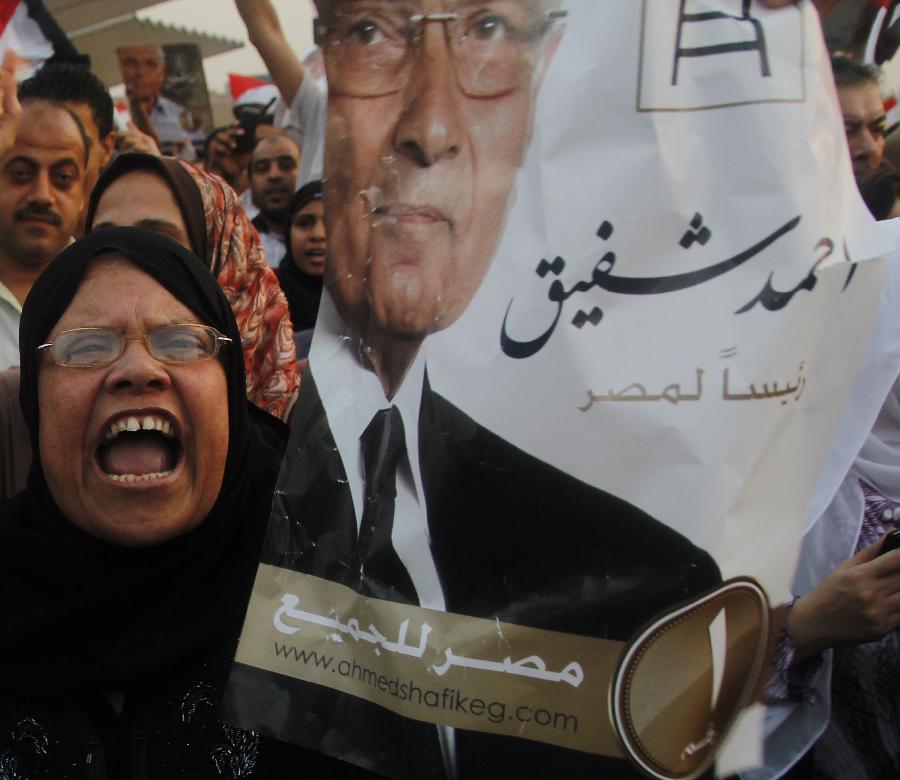 Tensions soar in Egypt before final results of election