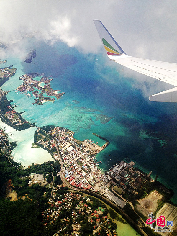 Seychelles, a country made up of 115 islets with more than half of its territory being nature reserve, is one of China's outbound tourist destinations. [China.org.cn]