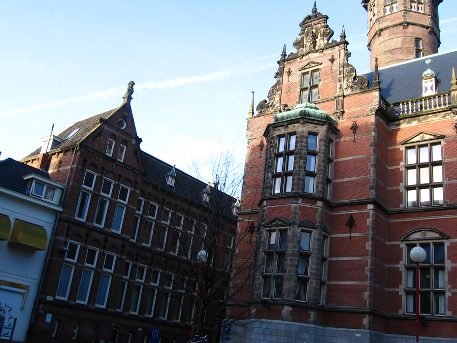 The University of Groningen, located in the city of Groningen, was founded in 1614. It is one of the oldest universities in the Netherlands as well as one of its largest. [China.org.cn/by Chen Chao]