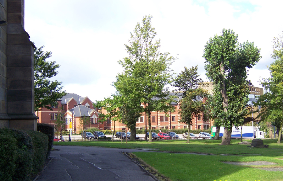 The University of Sheffield is a research university based in the city of Sheffield in South Yorkshire, England. It is one of the original 'red brick' universities and is a member of the Russell Group of leading research intensive universities. [China.org.cn/ by Chen Chao]