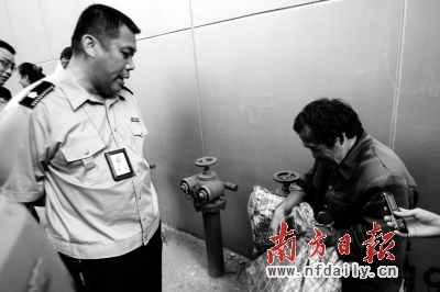 'Chengguan' beggar control plan debated.[ File photo ] 