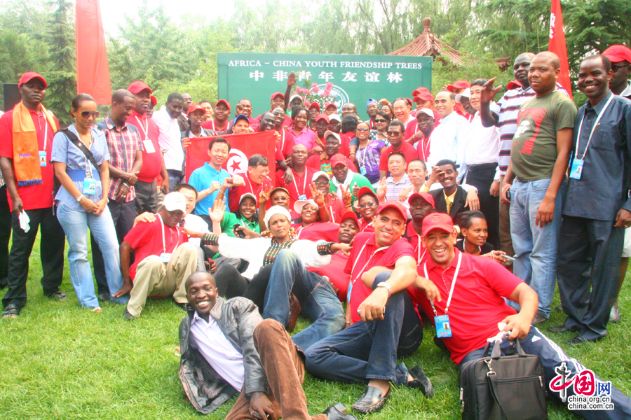 On June 20th 2012, some youth leaders and ambassadors from 38 African countries were invited to Peace Garden for planting activities of 'Africa-China Youth Friendship Trees'.