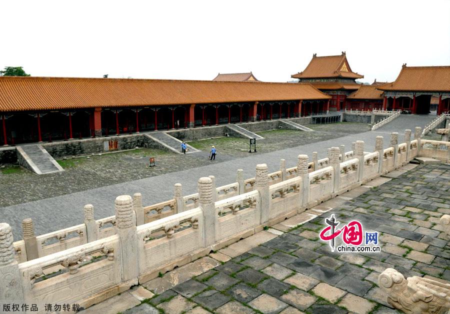 The Forbidden City (Palace Museum), a World Heritage site since 1987, imparts a sense of grandeur and wealth, an aura of pomp and majesty that has passed down the ages. 