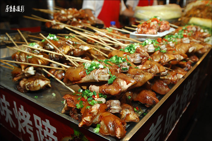 Delicacies at Beijing night markets
