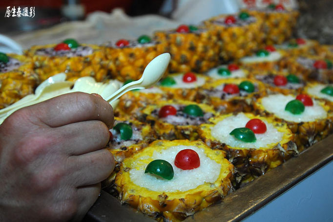 Delicacies at Beijing night markets