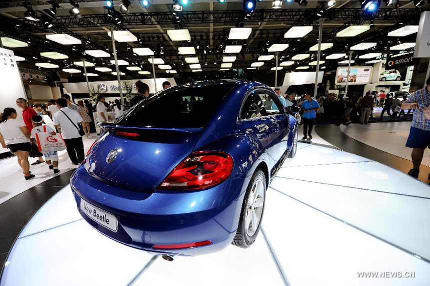 Photo taken on July 16, 2012 shows the boot of the newly designed Volkswagen Beetle presented in the 9th China (Changchun) International Automobile Expo in Changchun, capital of northeast China's Jilin Province. The new Beetle is expected to go on sale officially in this autumn with a price of 200,000 - 300,000 yuan (about 31,340-47,010 U.S. dollars). 