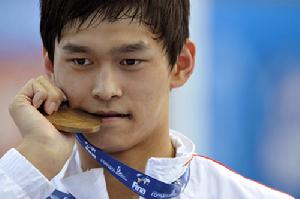 孙杨在男子1500米自由泳具有压倒优势，400米自由泳也具备冲金实力。