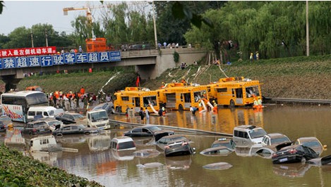 The worst-hit tourist sites included Shidu, Badachu Park and Tongzhou Grand Canal Forest Park, Yu Debin, deputy director of the Beijing Tourism Development Committee, said at a news conference on Monday.