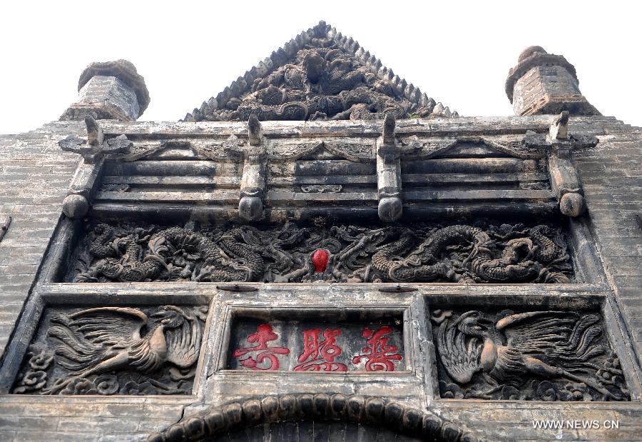  Jueshan Temple, also known as Puzhao Temple with an area of 8,100 square meters, was built in the fifth century. The thirteen-tier Jueshan Temple Pagoda, a masterpiece of classical architecture, is the landmark of the temple. 