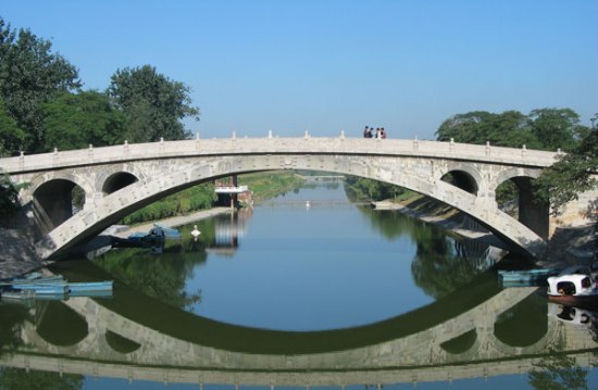 Located in Zhaoxian County, Hebei Province, Zhaozhou Bridge, also known as Anji Bridge, is the oldest and best-preserved open-spandrel stone segmental arch bridge in the world. 
