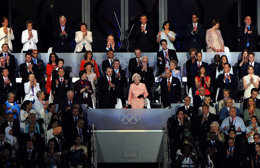 British Queen Elizabeth II and his husband Prince Philip, along with a dozen of world leaders including UN Chief Ban Ki-moon attend the opening ceremony of London Olympic Games. [CFP]