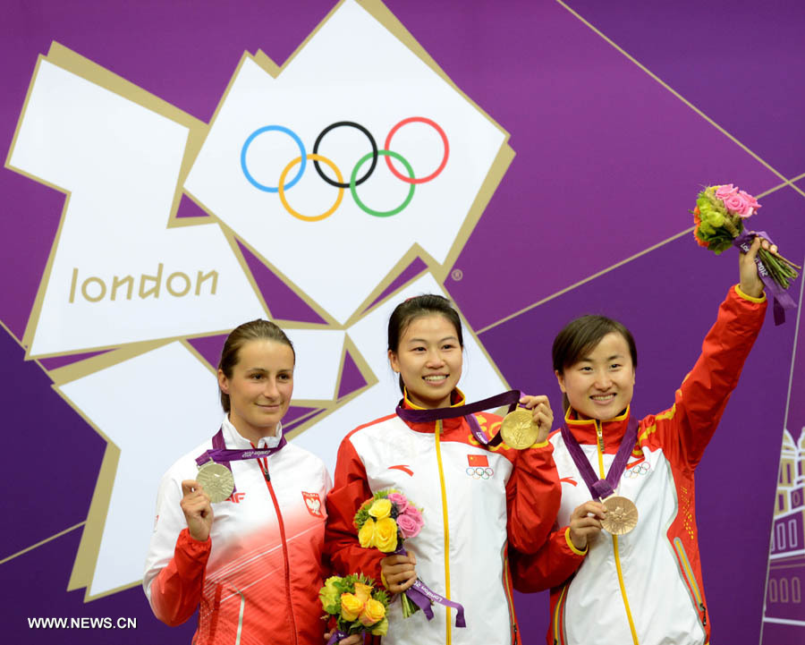 China's Yi Siling wins first gold medal in London