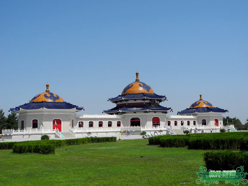 genghis khan mausoleum in china