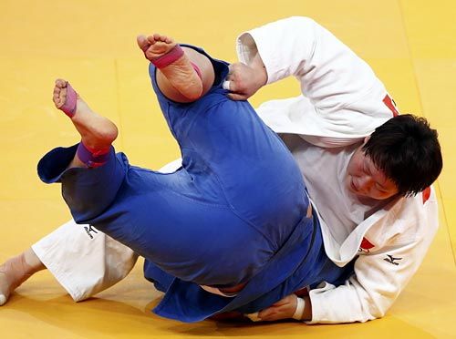 Tong beat Brazilian Maria Suelen Altheman in the bronze medal fight with an ippon.