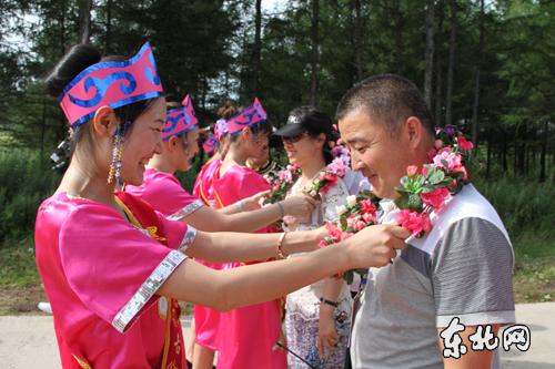 The ethnic Oroqen people of northeast China, are observing an occasion of their own - the Gunlomta Festival. (www.dbw.cn)