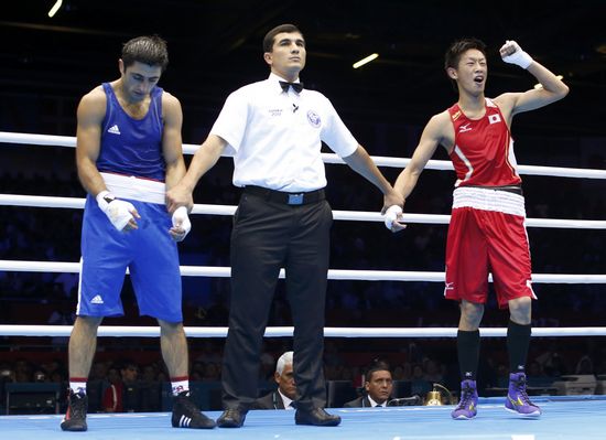 Satoshi Shimizu in men's boxing, one of the 'top 10 controversial calls at London Olympics' by China.org.cn.