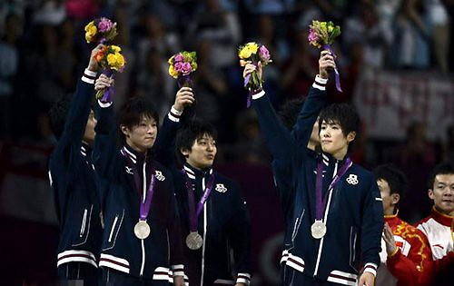 Japanese men's team in gymnastics, one of the 'top 10 controversial calls at London Olympics' by China.org.cn.