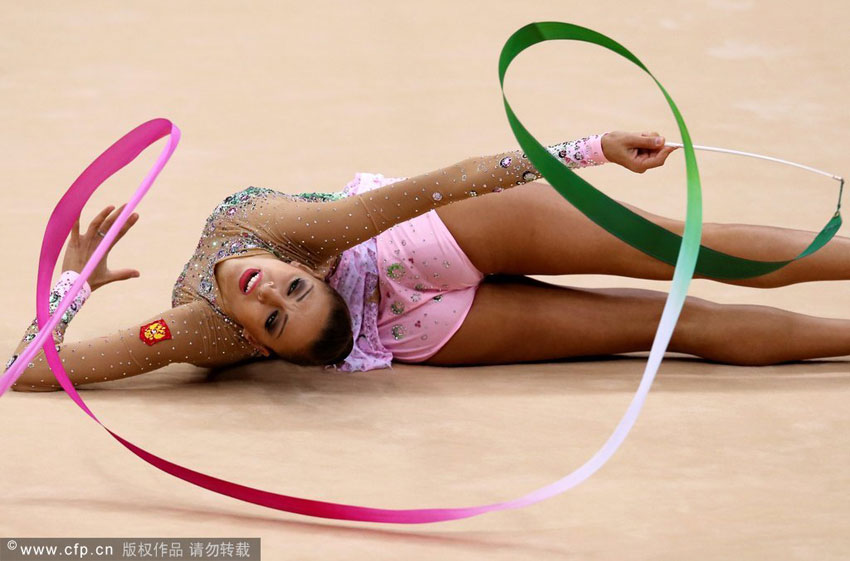 Hoop (rhythmic gymnastics) - Wikipedia