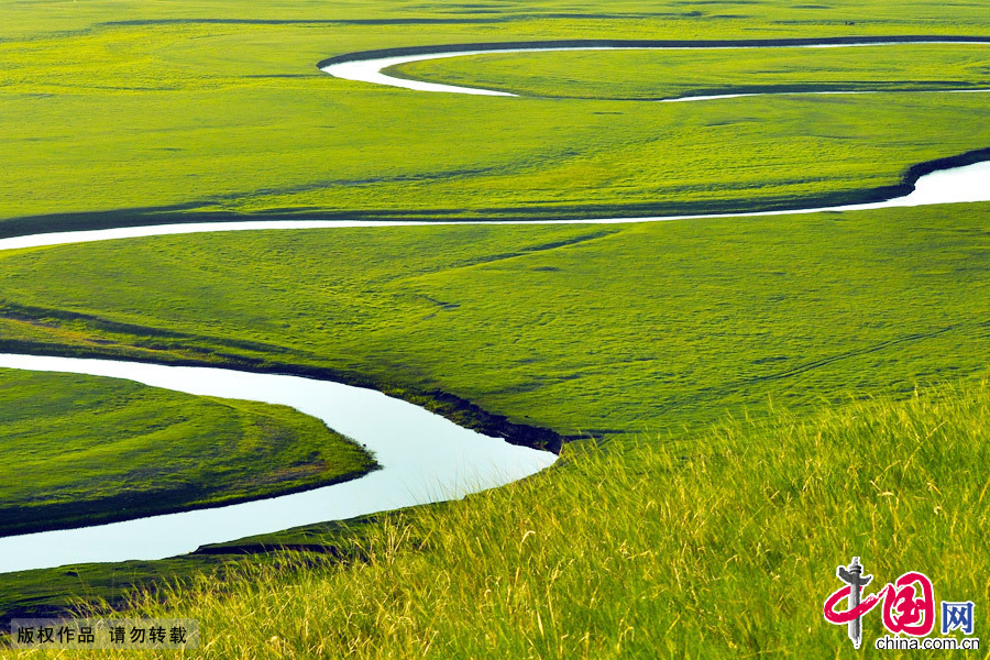 Located in northeastern Inner Mongolia, the Hulunbuir Grasslands are considered the 'most unsullied grasslands' in China. 