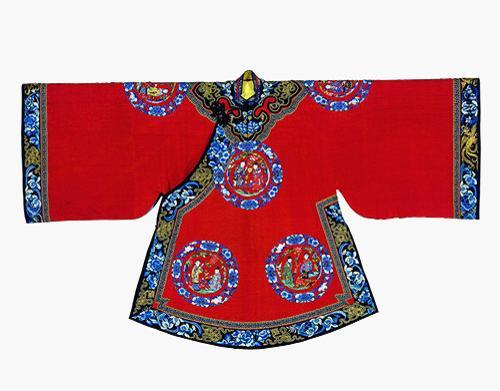 Precious clothes displayed in Jinan