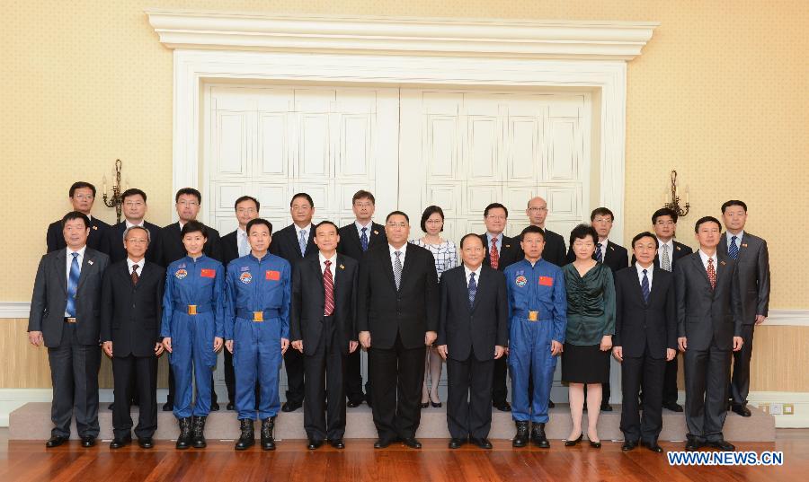 CHINA-MACAO-FERNANDO CHUI SAI ON-ASTRONAUTS-MEETING (CN)