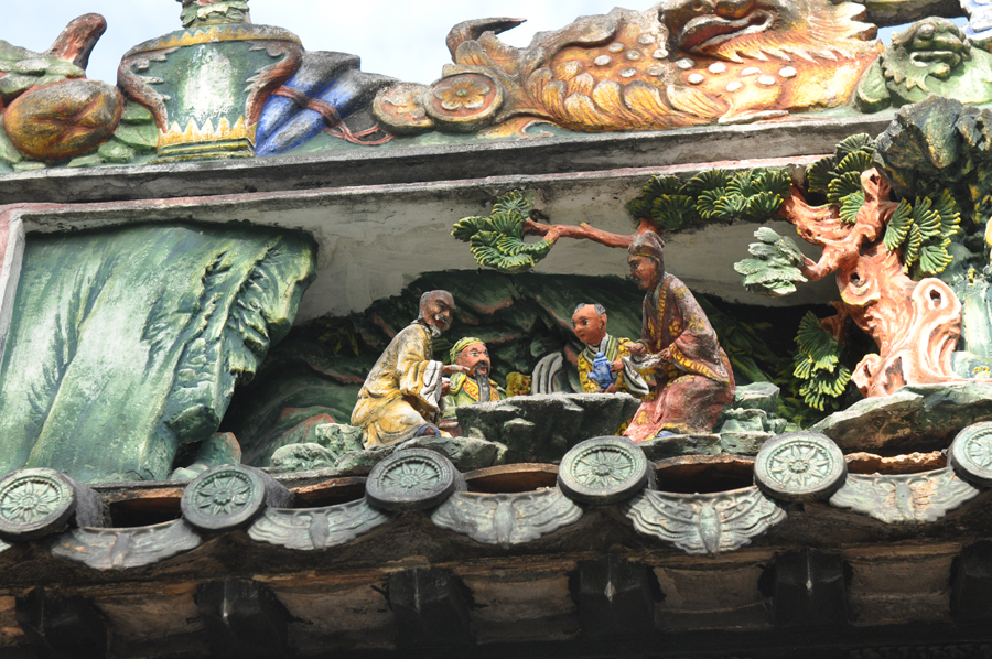 Established in 1894 during the Qing Dynasty, Chen Clan's Academy sits in western Guangzhou and holds a diverse collection of folk art. Chen Ancestral Hall, as it is known locally, is well-preserved, intricately decorated and the largest traditional building in Guangdong Province. [Chin.org.cn]