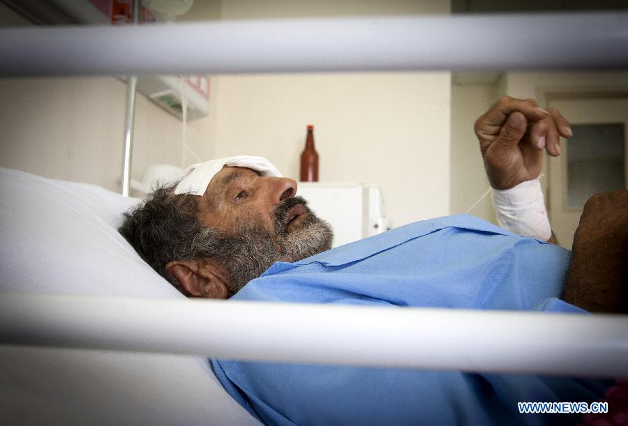 IRAN-EARTHQUAKE-INJURED